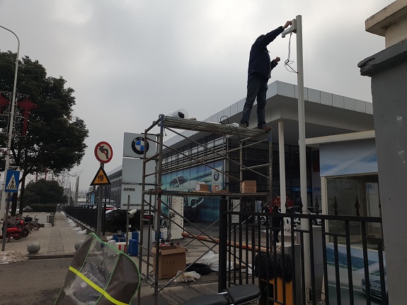 長(zhang)沙瑞(rui)寶BMW 4S店(diàn)安(an)防監控係(xi)統升級改造(zao)