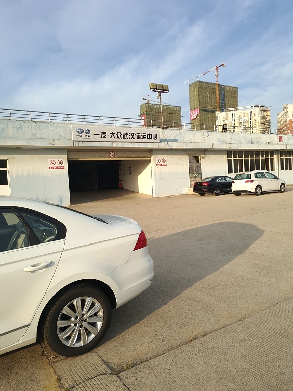f79d4cebe8fb3cab3b88355adb301fe2.jpg